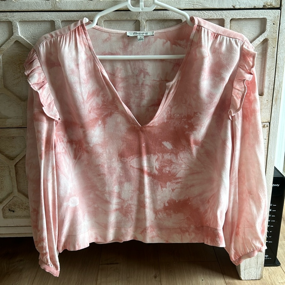 Madewell V Neck Ruffle Sleeve Top